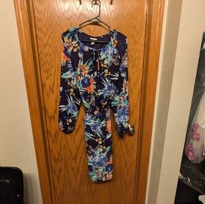 Floral dress with sleeves 1x